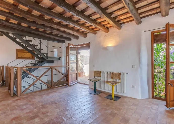 Flateli Tor * Tor (Catalonia)