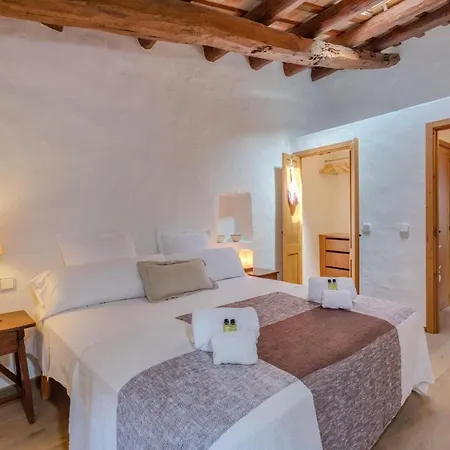 Dom wakacyjny Flateli Tor Tor (Catalonia)